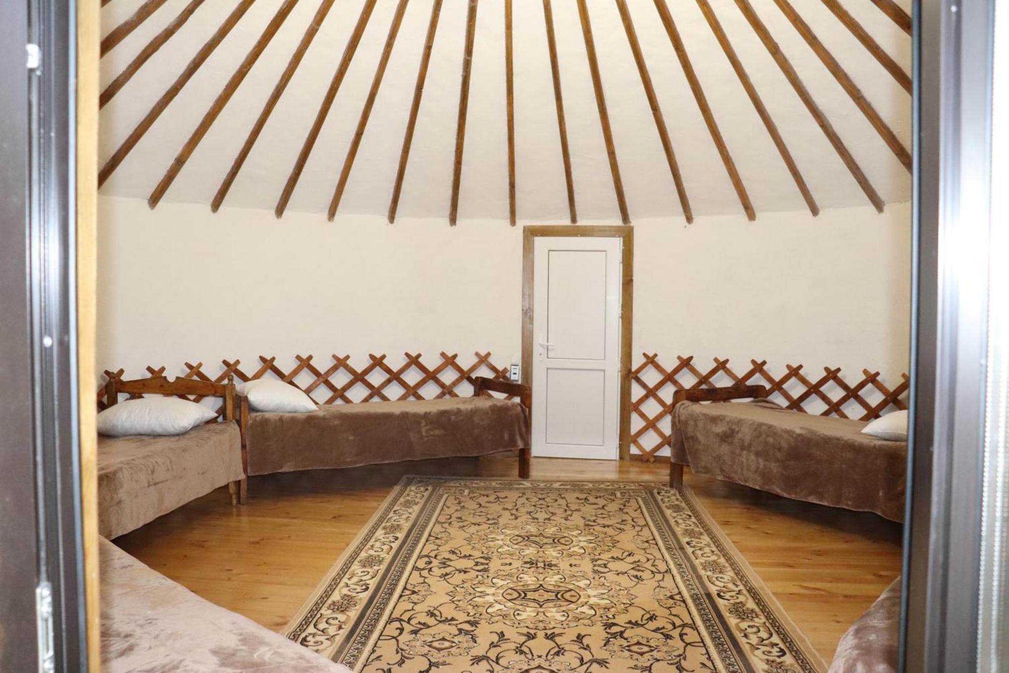 Happy Nomads Yurts & Hostel Karakol Exterior photo