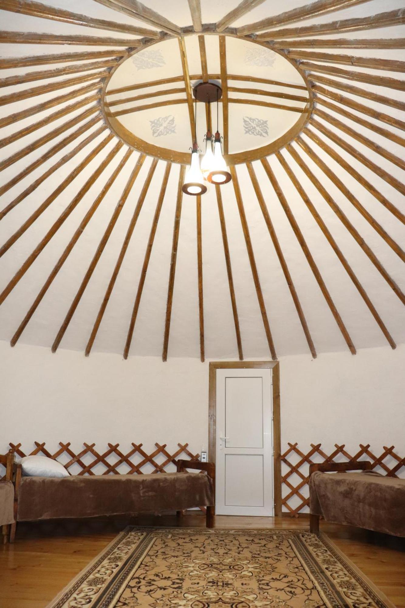 Happy Nomads Yurts & Hostel Karakol Exterior photo