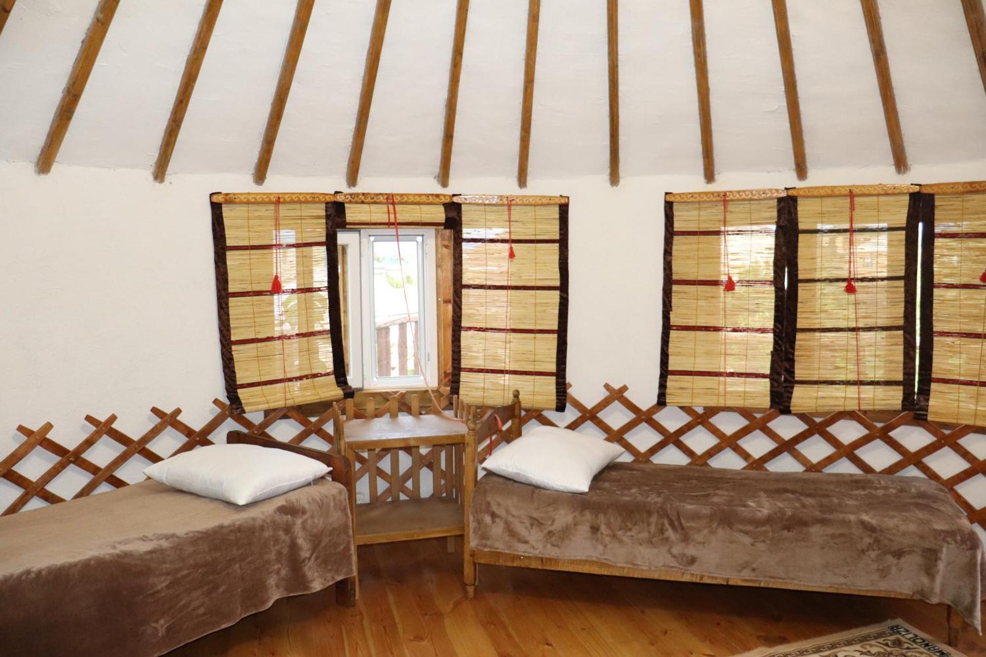 Happy Nomads Yurts & Hostel Karakol Exterior photo
